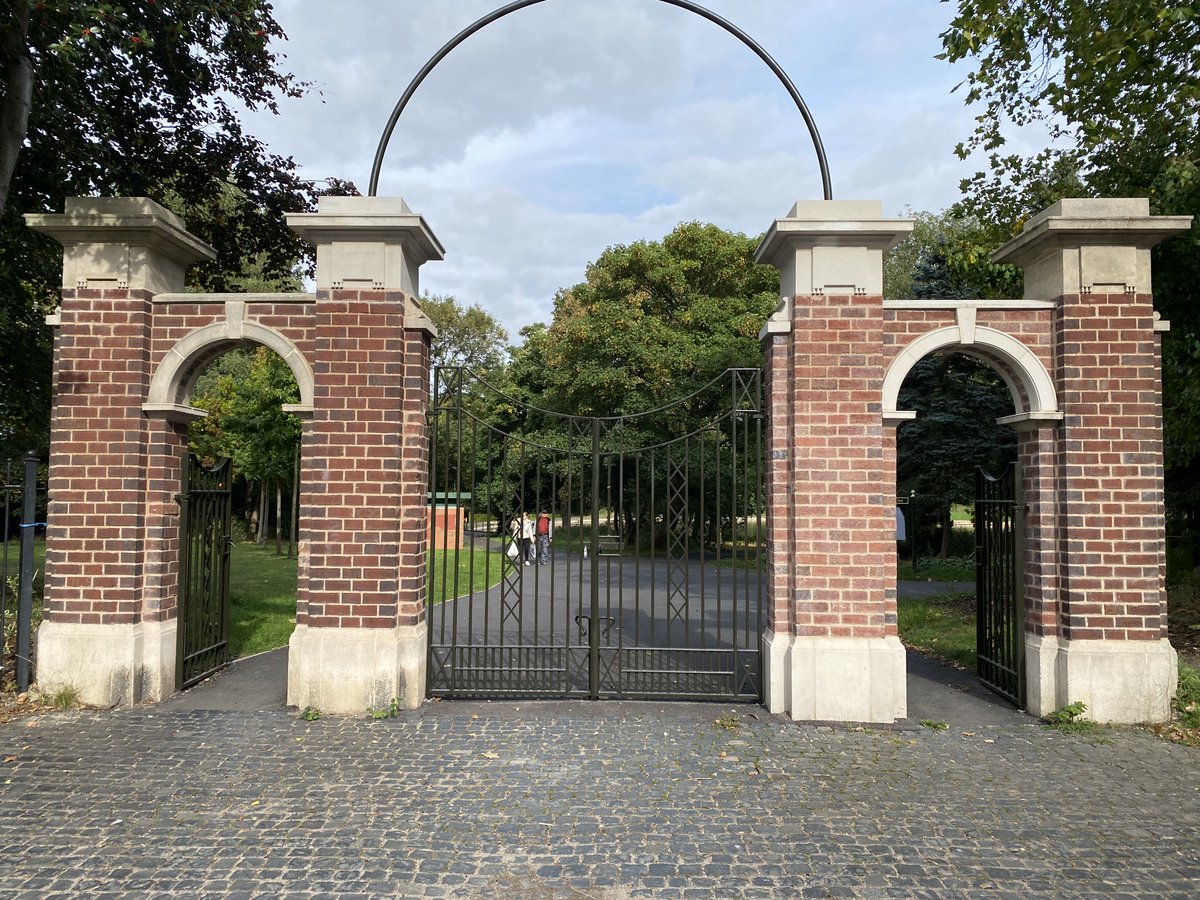 KeyStonework's tweet image. Restoration of two gates piers in West Smethwick Park, West Midlands.
We were asked to reproduce the two internal pier caps, right hand internal plinth, arched coping and the horizontal coping the right side. In Portland Dry-Cast.