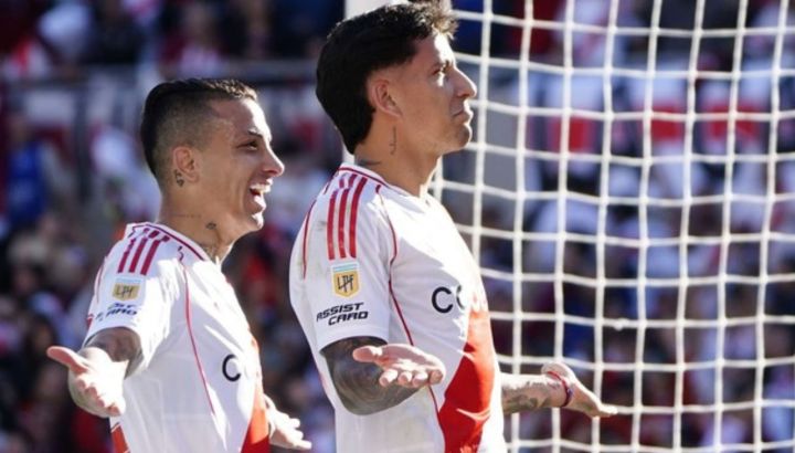 matttsilv's tweet photo. @frabigol llega cierto punto que hasta lastima te da lo que pasa en boca, eso diría si no fuera hincha de River y no los odiaría con todo mi alma. bosteros hijos de puta https://t.co/OzqXZFAa2y