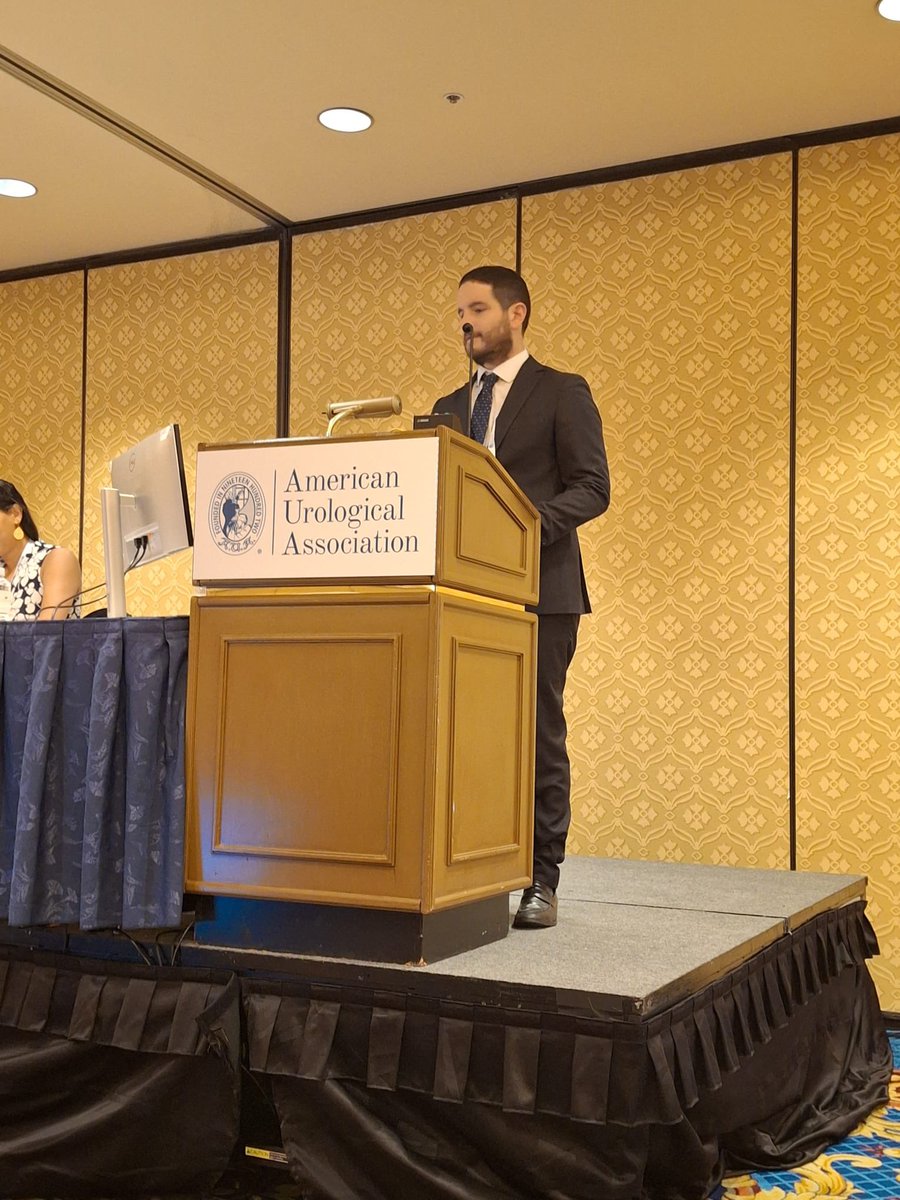 Great to present at #AUA25 our systematic review of the Young Research Group of Italian Society of Urodynamics! Exporting science aroud the world!  <a href="/_SIUD/">SIUD - Società Italiana di Urodinamica</a>