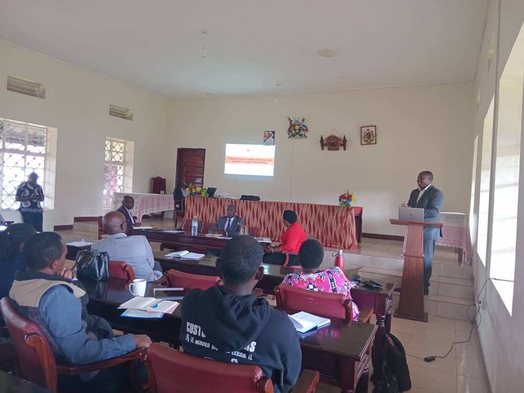 KICK CORRUPTION OUT OF UGANDA (KICK-U) (@kickuorg) on Twitter photo Today, <a href="/kickuorg/">KICK CORRUPTION OUT OF UGANDA (KICK-U)</a> & <a href="/KabaleDistrict/">Kabale District Local Government</a> convened the NGO/Development Partners Engagement Meeting at Rukiiko Hall. Our ED <a href="/RobertKakuru10/">KAKURU ROBERT BYAMUGISHA</a> presented on behalf of NGOs, highlighting their critical role in service delivery, advocacy & national development. #NGOCollaboration #KICKU Today, <a href="/kickuorg/">KICK CORRUPTION OUT OF UGANDA (KICK-U)</a> & <a href="/KabaleDistrict/">Kabale District Local Government</a> convened the NGO/Development Partners Engagement Meeting at Rukiiko Hall. Our ED <a href="/RobertKakuru10/">KAKURU ROBERT BYAMUGISHA</a> presented on behalf of NGOs, highlighting their critical role in service delivery, advocacy & national development. #NGOCollaboration #KICKU