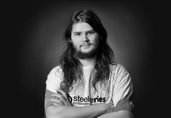 Season 1 World Champion. Legend of the Game.

We are deeply saddened by the news of Maciej “Shushei” Ratuszniak’s passing. Shushei won Season 1 Worlds with Fnatic as MVP, securing his place in esports history forever.

Thank you for everything, Maciej. 🖤