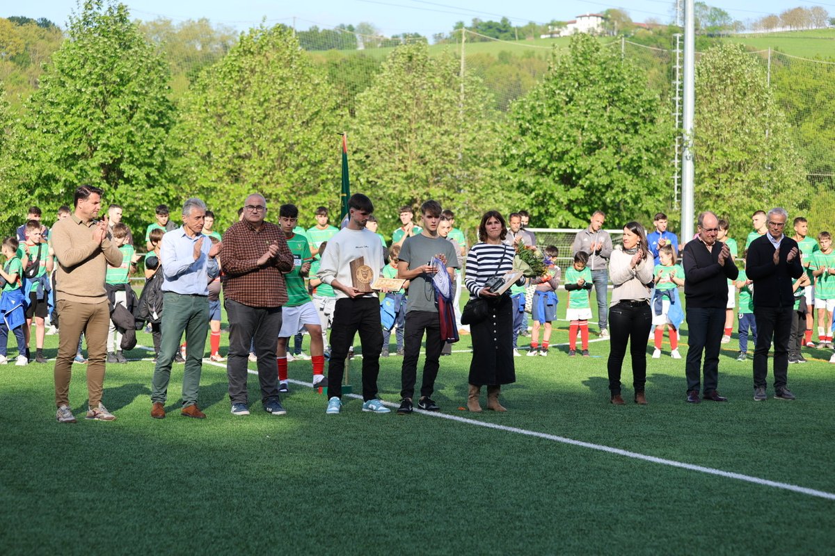 gipuzkoafutbola's tweet image. 📸 [ARGAZKI GALERIA] Kadete mutilen selekzioak @LazkaoKE -ren aurka jokatutako lagunartekoa, argazkitan

🔗 lc.cx/Cub8LG

#GipuzkoaBatGara