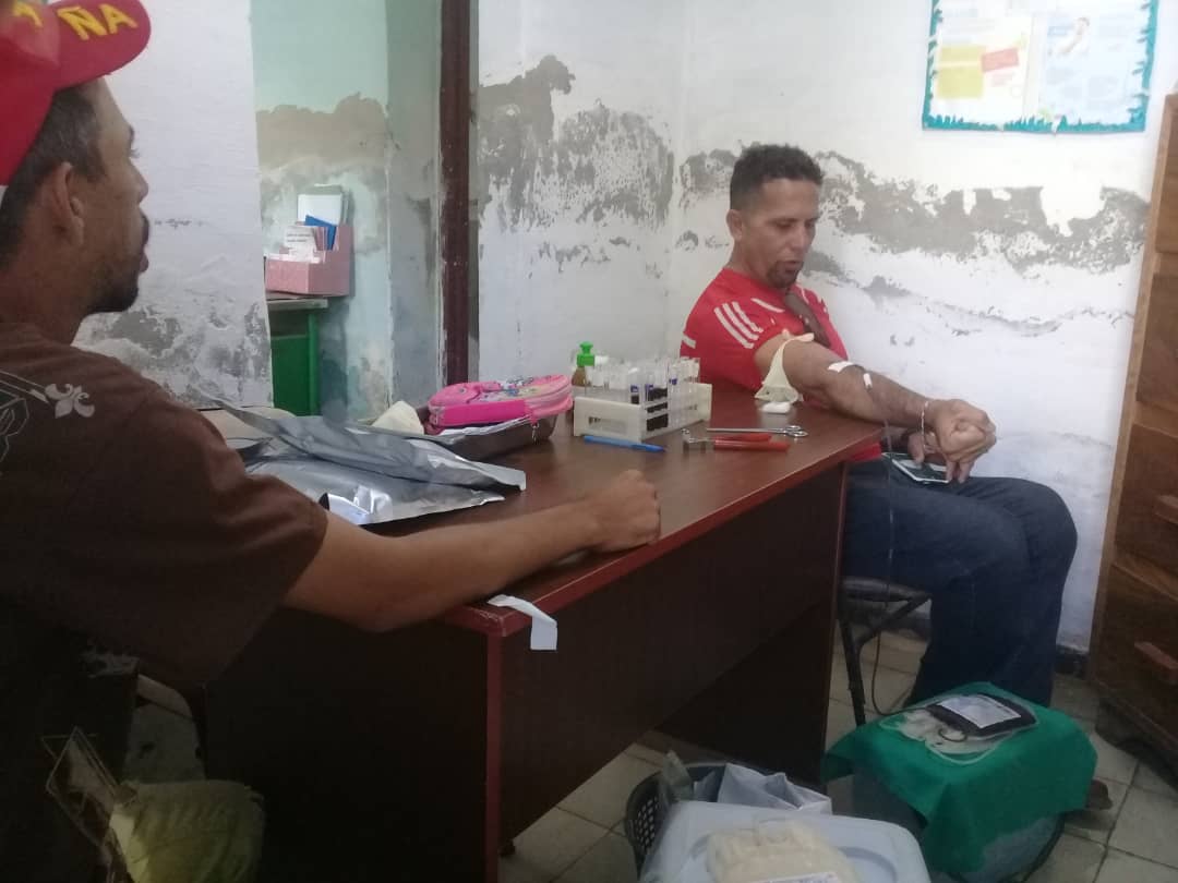 En el Consejo Popular de Naranjo,se realiza el Banco de Sangre en el CMF.19 donantes 13 y se logran 8 donaciones 
#PorCubaJuntoCreamos 
#CubaPorLaSalud 
#Majibacoa