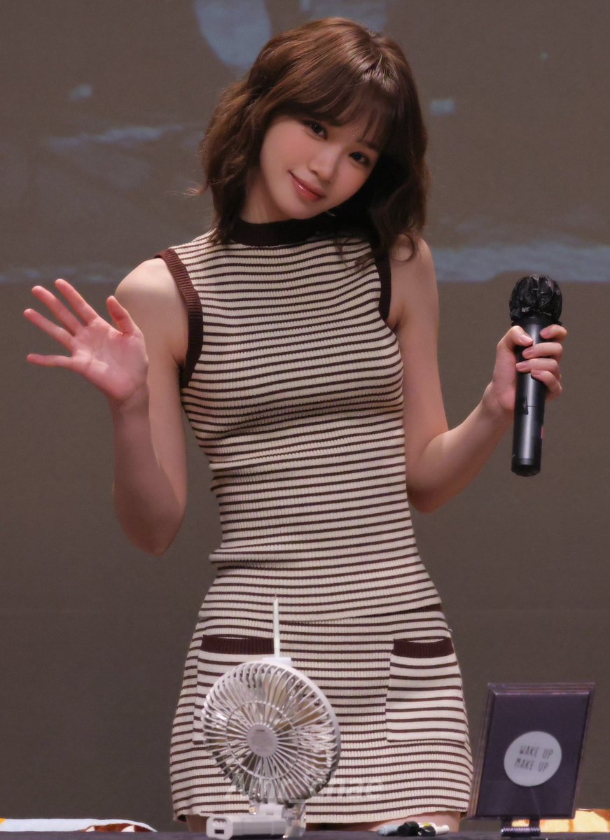 archivedkcw's tweet photo. body tea https://t.co/j8nWUYuNoj