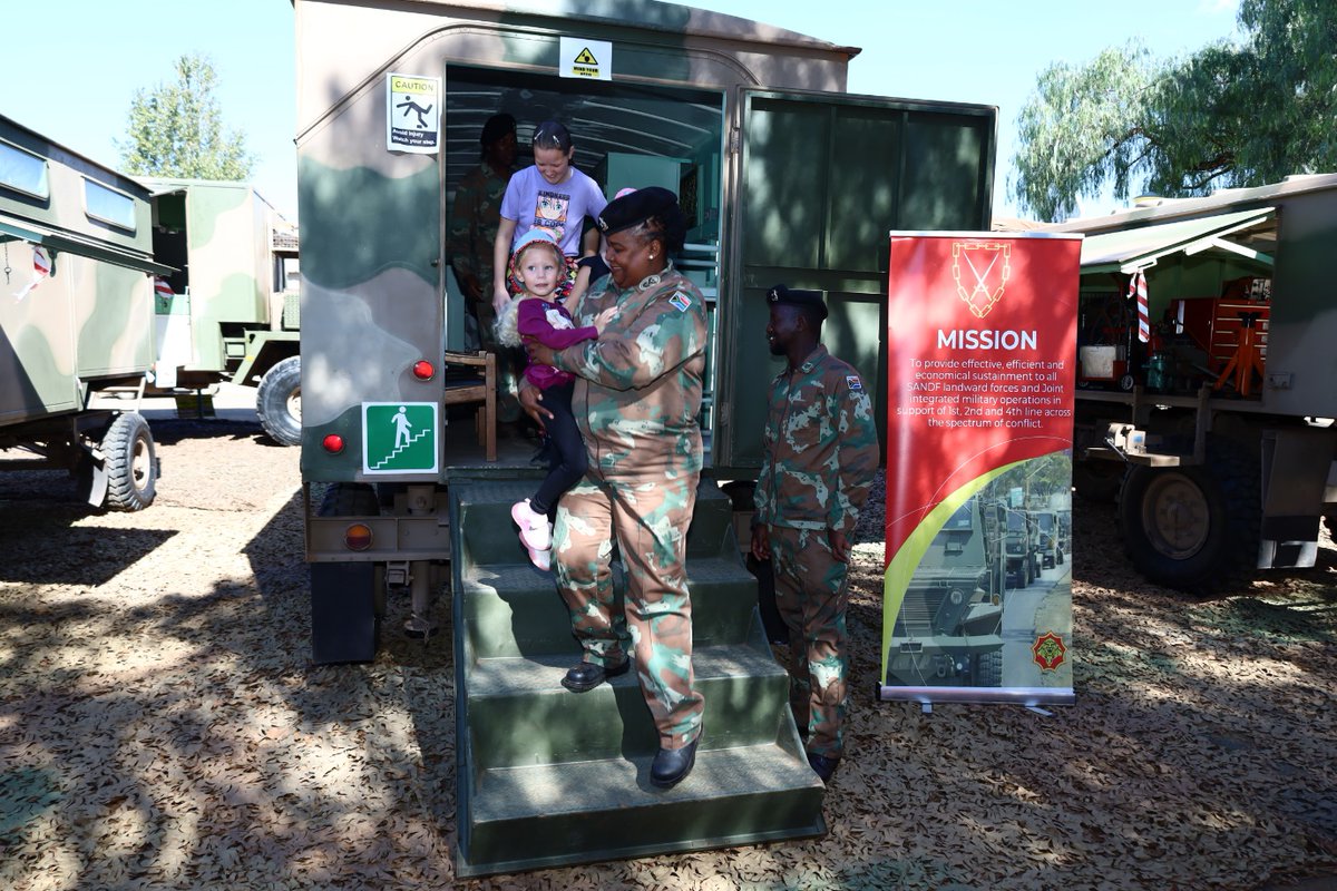 SANDF_ZA's tweet photo. #SAArmy Article || SA Army Support Formation || Bloemfontein Show 2025.
https://t.co/zXhIbxk7gx
#SANDF
#SAArmy
#SAArmySupportFormation
#PrideOfLions
#BloemfonteinShow2025
#BloemShow2025 https://t.co/uOgZMxI4O8