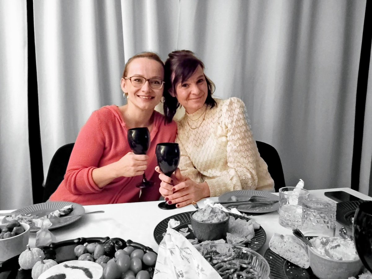 Serpentina.eth (@serpentina9848) on Twitter photo Are you celebrating Bubbly SZN??? I do, with my lovely friend Mary. She's the classic type, loves to drink sparkly bubbly beverage like Wild Berry Lillet in cool glasses <a href="/worldofwomenxyz/">World of Women</a>. Are you celebrating Bubbly SZN??? I do, with my lovely friend Mary. She's the classic type, loves to drink sparkly bubbly beverage like Wild Berry Lillet in cool glasses <a href="/worldofwomenxyz/">World of Women</a>.