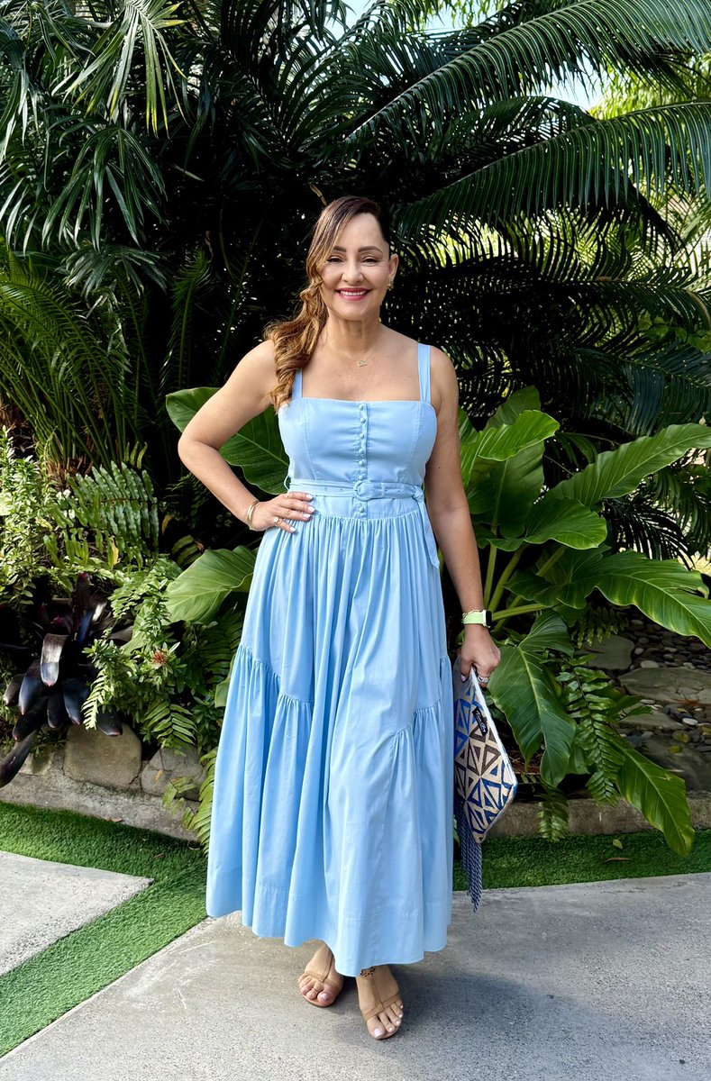 GM #Jamaica! 
Today I wear #Blueforsafety to show my support for the #JCF. 
The safety of all our citizens is paramount. They r working to rid Jamaica of crime. I support the #trueblue for peace &amp; safety #WearBlue #Focus #Believe #OneJamaica #OneLove #Bless
#ChooseJamaica 🇯🇲🙏🏻💙
