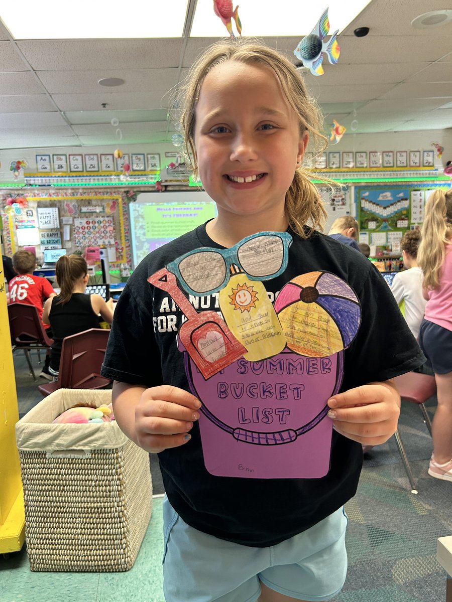 Making our Summer bucket lists! 🌞 🏖️