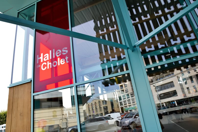 Le mois de mai arrive avec ses jours fériés.
Voici les ouvertures/fermetures prévues pour les Halles et les marchés 🥖🍓💐 :
📅 Jeudi 1/05 :
❌ Halles fermées
❌ le marché Jean-Monnet n'aura pas lieu
📅 Jeudis 8 et 29/05 :
❌ Halles fermées
✅ le marché Jean-Monnet aura lieu