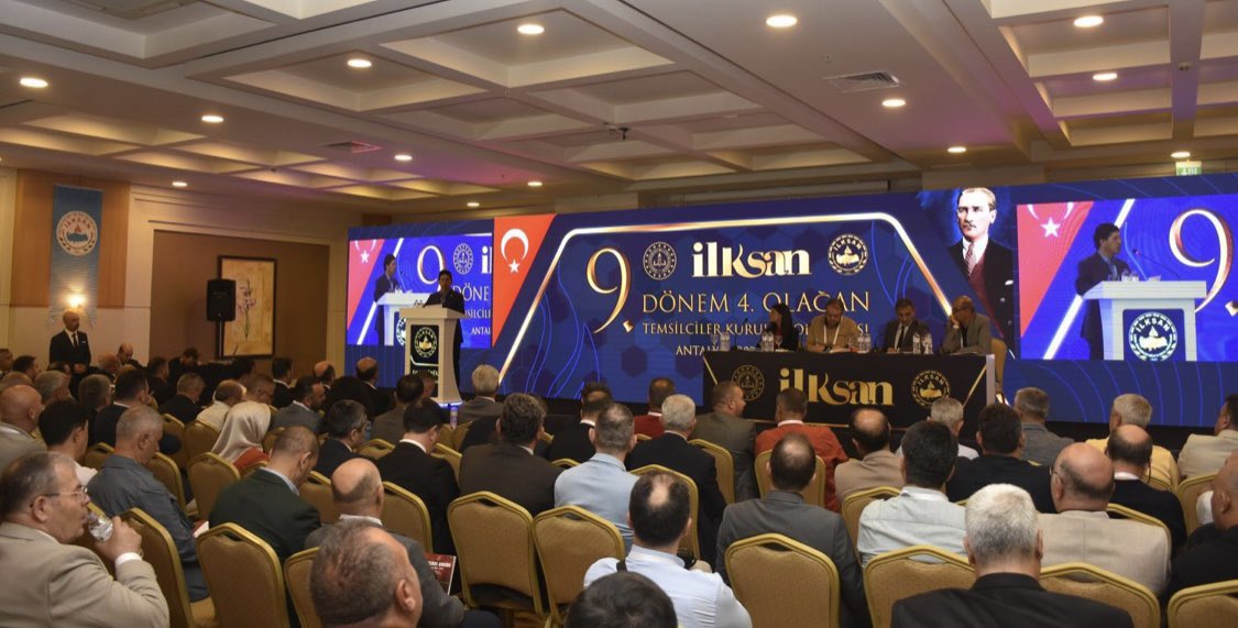 alideniz02's tweet photo. 📍Antalya

İlksan 9. Dönem 4. Temsilciler Kuruluna katıldık.

Önerilerimizi, eleştirilerimizi, tekliflerimizi ifade ettik…

İlksan’ın daha şeffaf, daha katılımcı ve üyelerinin menfaatlerini önceleyen bir yapıya kavuşması için görüşlerimizi dile getirdik.

Emeği, hakkı ve geleceği savunan bir sendika olarak; üyelerimizin beklentilerini, sahadaki sorunları ve çözüm önerilerini yüksek sesle vurguladık.

Katkı sunan tüm kurul üyelerine teşekkür ediyor; kararların hayırlara vesile olmasını temenni ediyoruz.

@EgitimBirSen