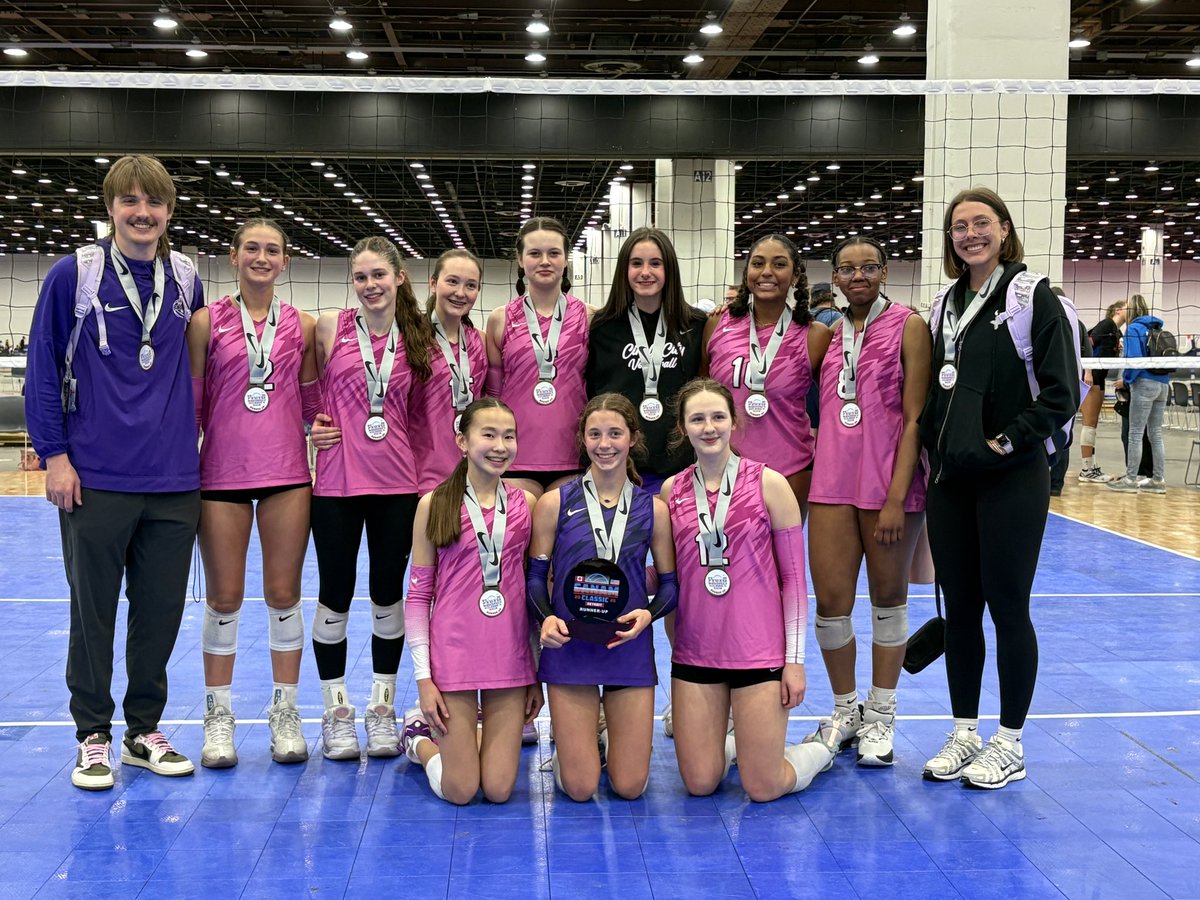 circlecityvbc's tweet photo. Congratulations to 14 Black on their 2nd Place Finish in the 15 Premier Division at the Can Am Classic this past weekend!🔥 Great work, ladies! 🤩 #CircleCityElite https://t.co/dtHQ8fPSri