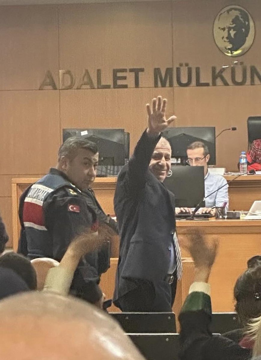 tutkugizemm's tweet photo. ADAM SATMAK YOK! https://t.co/THgKBPC6BZ