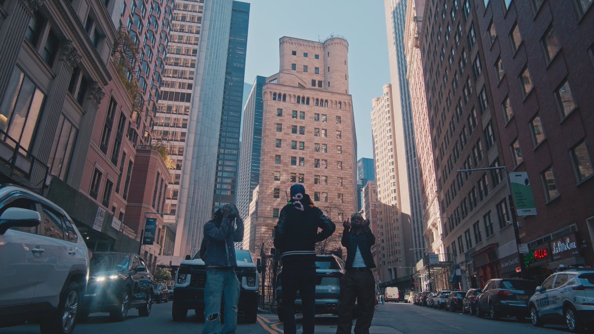 ComeThruClutch_'s tweet photo. Scenes from a recent movie I did 🦋 https://t.co/9H3VQMw3yB