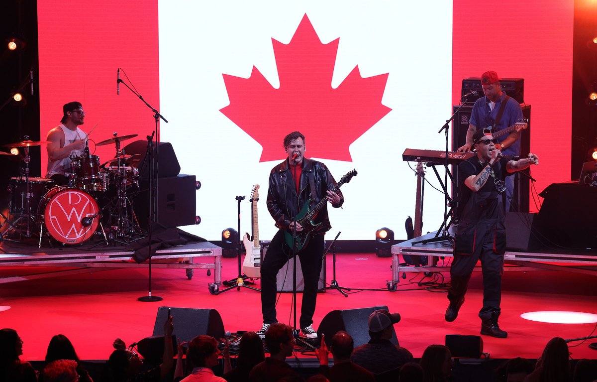 SteveRussell's tweet photo. On the election bingo card, I never had @MarkCarney, the Prime Minister, as a huge fan of Down With Webster!
#RockingPM #PMofRock #electionscanada2025 #Elections2025 #CanadaVotes #canadavotes2025 #DownWithWebster https://t.co/o0EfxYrULP