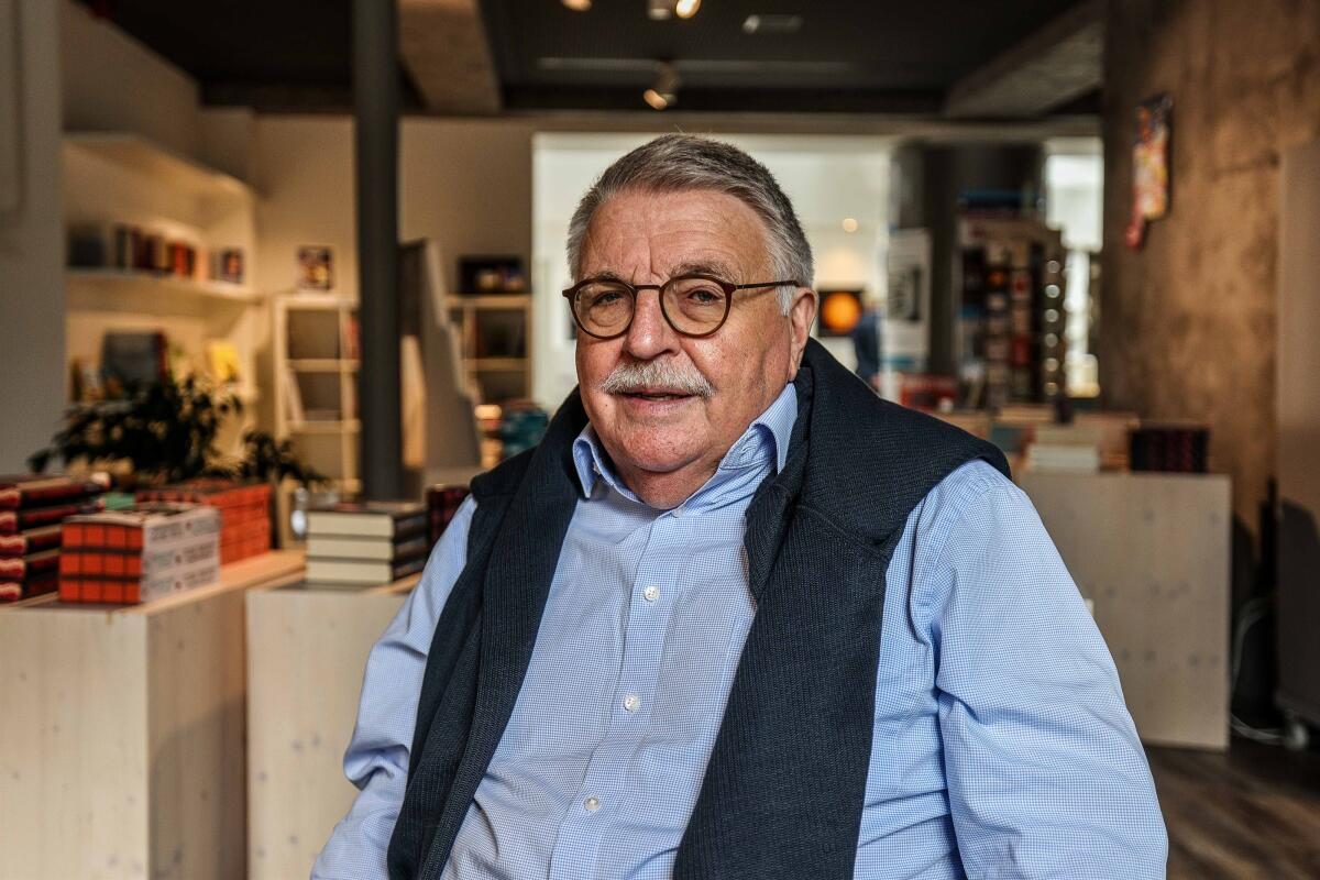 (HZ+)Ehemaliger Schulleiter erinnert sich: Wie vor 60 Jahren das dreigliedrige Schulsystem entstand dlvr.it/TKRpDF