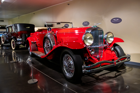 JuneRussellCha1's tweet photo. This is the car I wanted to take home from the LeMay--America's Car Museum in Tacoma, Washington. Cars like this gorgeous 1930 Duesenberg Model J spawned the phrase, "It's a doozy!" 

Read what it is like to visit this world-class museum in my article at World Footprints. https://t.co/4EbjljHDQc