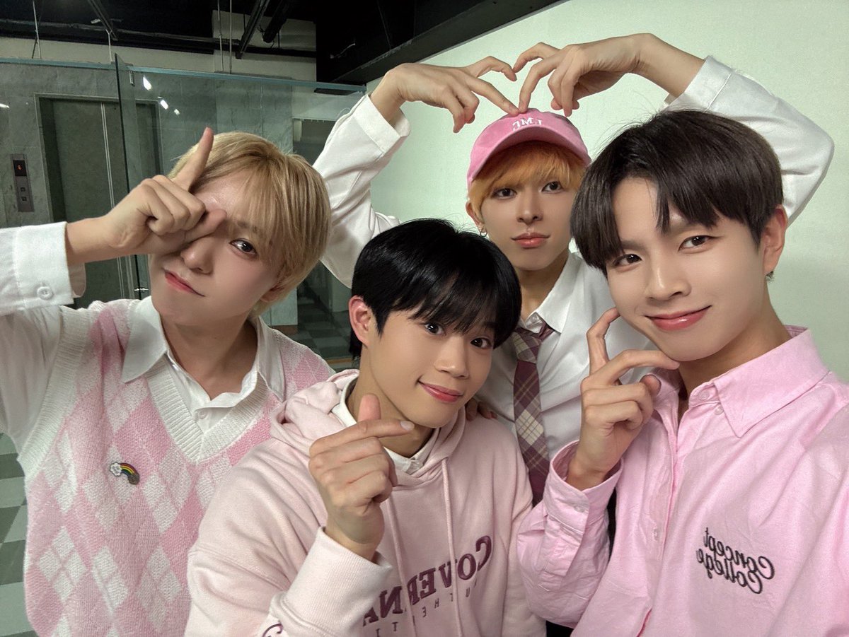 2025.04.29

˚.꒰  #I1IT FAN MEETING  ꒱.˚

なんば広場 , FAN MEETING
ご来場ありがとうございました💖⸒⸒

#I1IT #アイウォニット #아이원잇