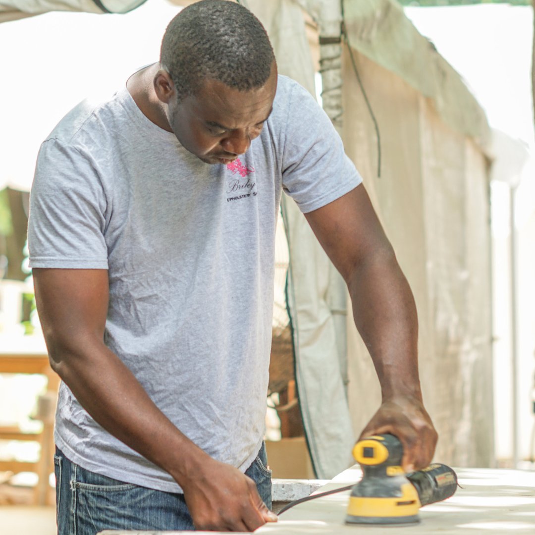 caritasofaustin's tweet image. We take housing seriously at Caritas - but mostly, we just seriously care about our people! Caring is kind of our whole thing😉❤️

Behind every service we provide is a human being with a story, a future, and a whole lot of potential. We’re here to cheer them on!

#CaritasAustin