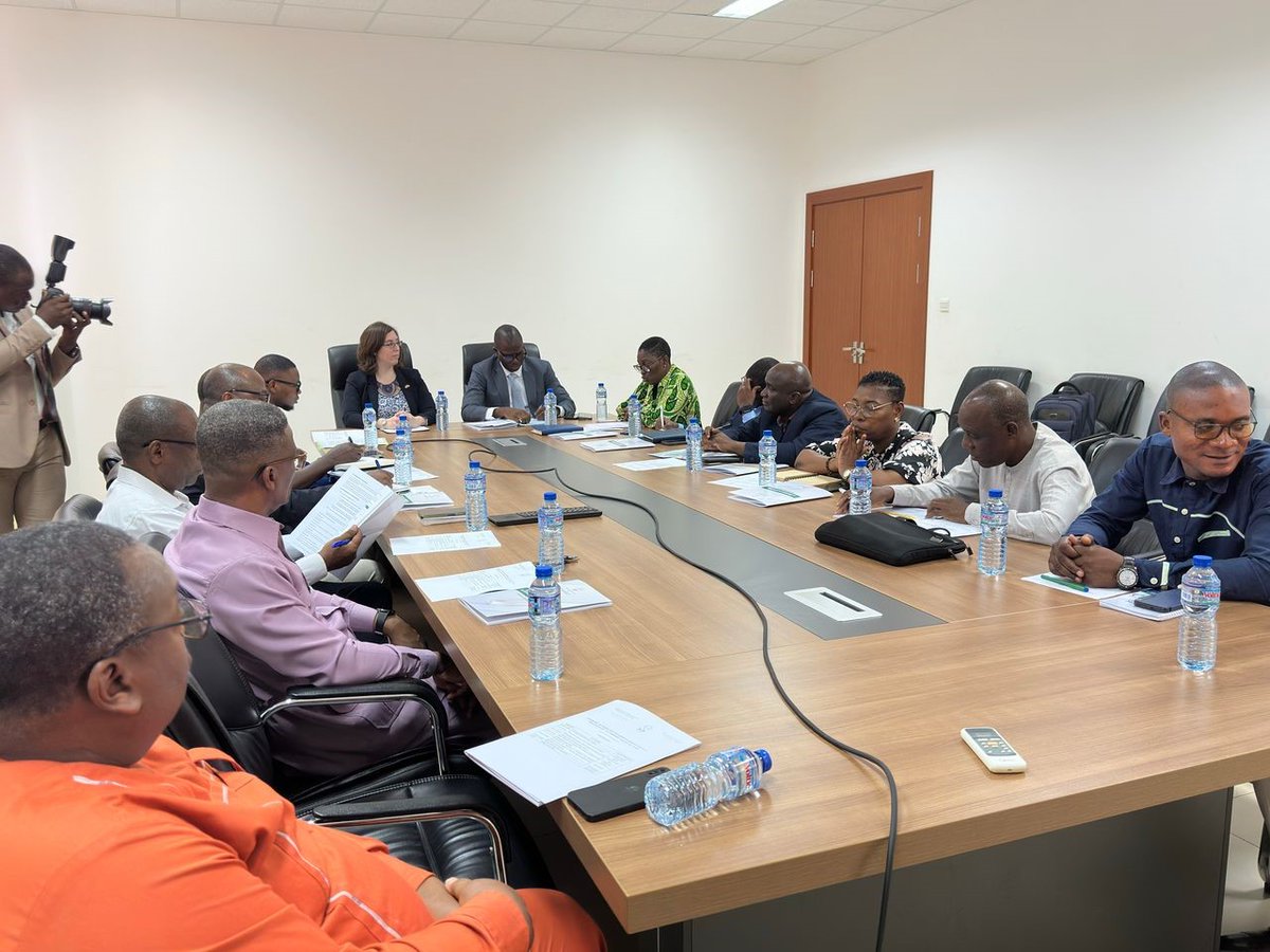 U.S. Embassy Togo tweet media