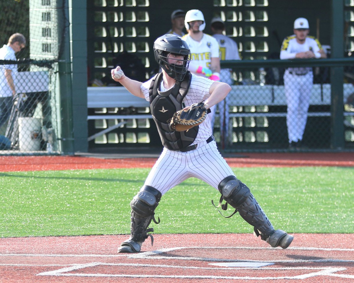 THANK YOU CLASS OF 2025! JOBS NOT FINISHED!

1. PJ Lyons
2. Sebastian Gratacos
3. Vincenzo Fiorino
4. Jake Blazejowski