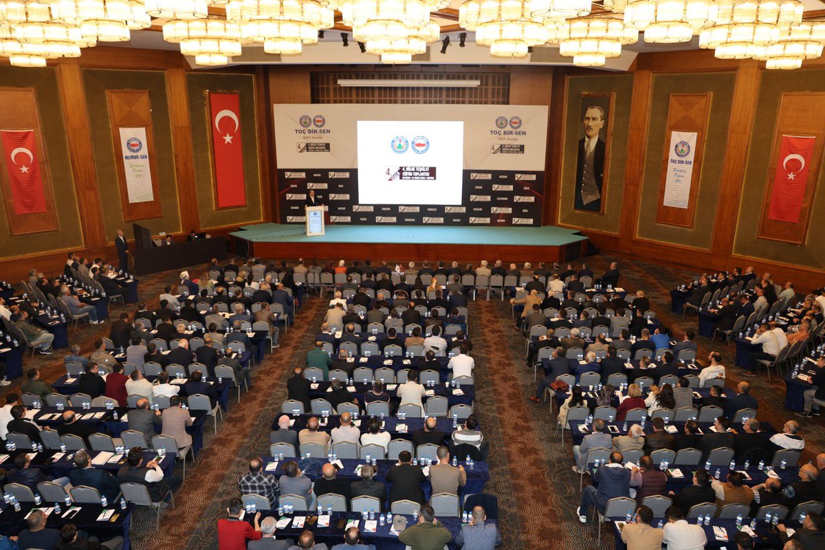 _aliyalcin_'s tweet photo. Toç Bir-Sen 4. Dönem 4. Bölge Teşkilat Eğitim Toplantısına Katıldık

Dinamizmi, idealizmi, disiplini ile farkını hissettiren ve gerçekten güçlü bir teşkilat olan Toç Bir-Sen’imizin bu güzel toplantısı özelinde başta Genel Başkan Hüseyin Öztürk olmak üzere Genel Yönetim Kurulu’nu ve teşkilat liderlerimizi ayrı ayrı tebrik ediyorum.

‘4.Bölge Teşkilat Eğitim Programı’nın hayırlara vesile olmasını diliyorum.

@huseyinozturk_1 | @TocBirSenGM