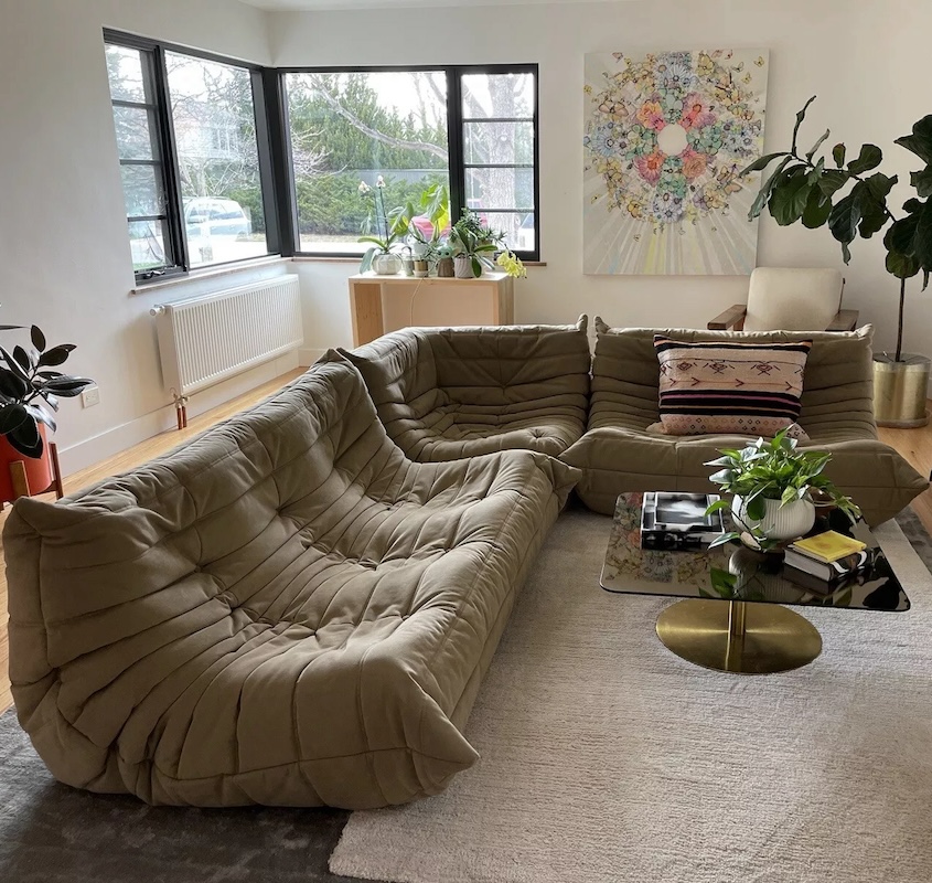 MISSCITYSTYLE's tweet image. Low-cost delivery meets iconic design.
Vintage-style foldable velvet Togo chaise lounge—modular, comfy, and compressed to save huge on shipping.
#compactsofa #lowcostdelivery #modernsofa #foldablesofa #togosofa
misscitystyle.com.au/vintage-togo-s…