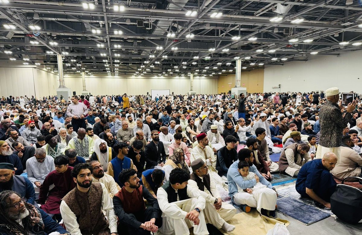This past Eid, more than 20,000 people prayed at the Columbus convention center. This is a first! MashAllaah.