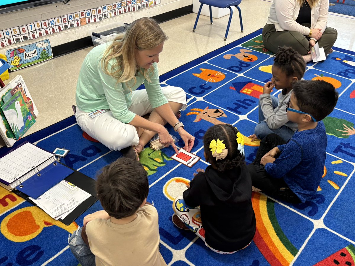 RQSCAO's tweet photo. Three Trails Hawklets were happy and helpful during Tuesday morning’s Learning Walk!  Every classroom was chirping with energy and excitement!  Kudos to Principal Hudgens and her team for their SPP goal growth!  Go Hawklets! @RQSThreeTrails @RaytownSchools https://t.co/rc7R1srqY4