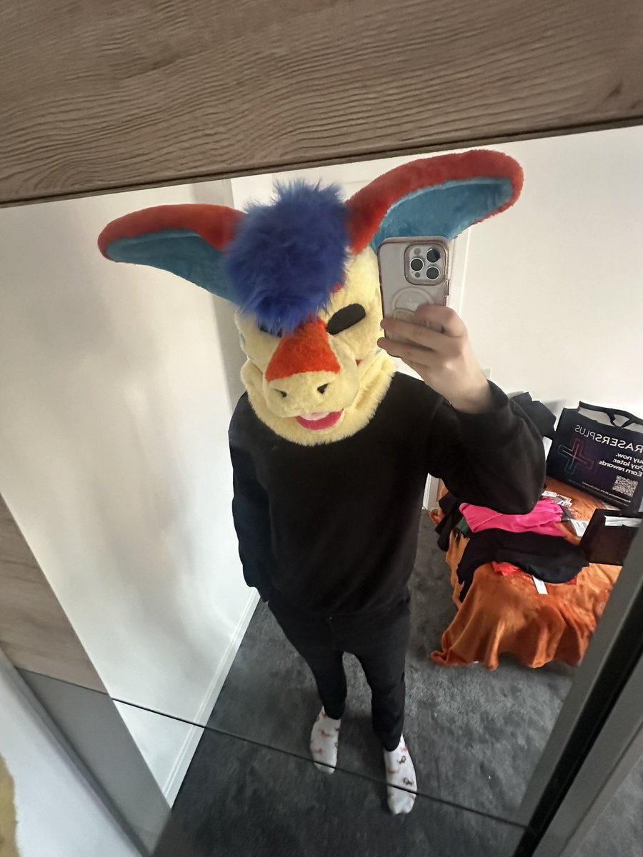 MEET LOCO! I got him from one of my very good friends:3 the original creator is <a href="/KamenHamster/">Kamen Hamster - COMMISSION OPEN!</a> and I love him so muchhhhh if you ever see me at a con/meet come say hi :3 #fursuit