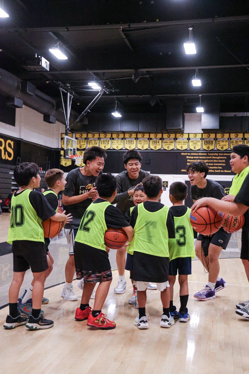 Sunny Hills High School Basketball (@shlancersbball) on Twitter photo Spring Youth Camp 2025 โ
Thank you to Lancer Nation for joining us for our annual camp! Itโs always fun and great to give back ๐
<a href="/fjuhsd/">Fullerton Joint Union High School District</a> <a href="/SunnyHillsAD/">SH_AD</a> <a href="/sunnyhillshs/">Sunny Hills HS</a> Spring Youth Camp 2025 โ
Thank you to Lancer Nation for joining us for our annual camp! Itโs always fun and great to give back ๐
<a href="/fjuhsd/">Fullerton Joint Union High School District</a> <a href="/SunnyHillsAD/">SH_AD</a> <a href="/sunnyhillshs/">Sunny Hills HS</a>