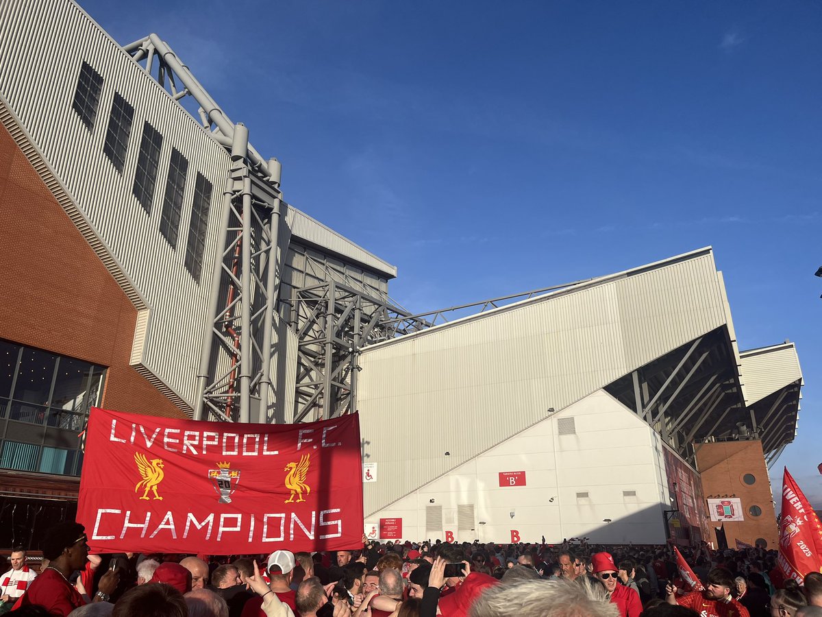 alex scharpé tweet media