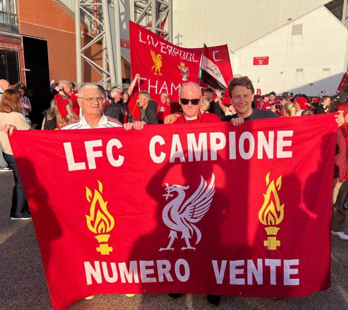 alex scharpé tweet media