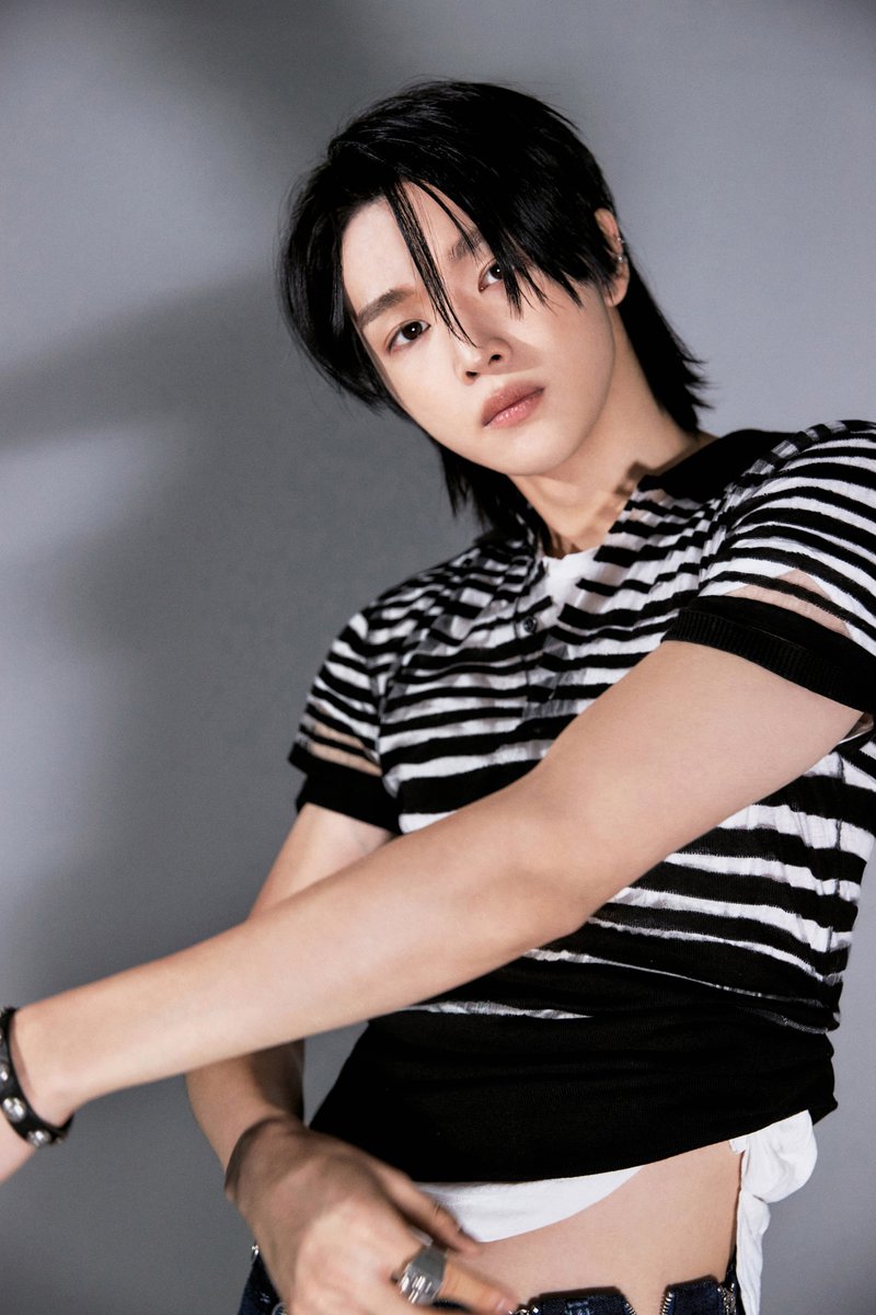 RIIZE_official's tweet image. GUTS to RISE Archive 
 
RIIZE 라이즈 The 1st Album 【ODYSSEY】
➫ 2025.05.19 6PM (KST)
 
💿Pre-order
riize.lnk.to/ODYSSEY
 
#RIIZE #라이즈
#RISEandREALIZE
#ODYSSEY