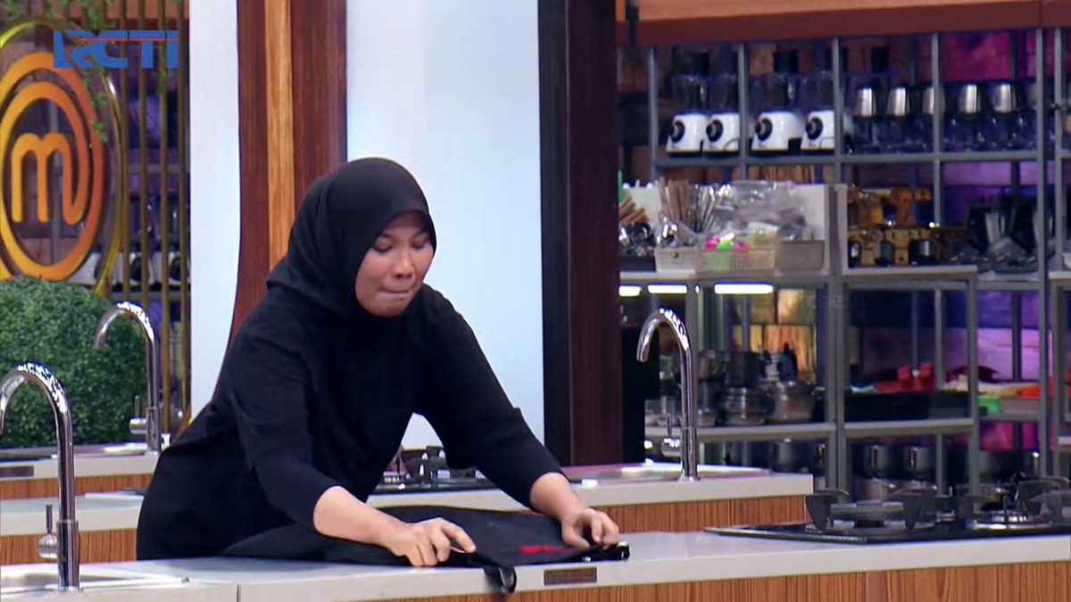 Malrani appreciation post. 

Peserta MCI Season 12 jagoan ku harus pulang di Top 10. Satu satunya peserta sing wani ngentahi Juna. 👏🏼👏🏼👏🏼