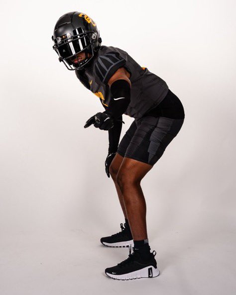 Caldra Williford on why he chose Baylor, “Man I feel like it was a calling from God. The coaches love me there and they all have good intentions with how they want me to come in and make an impact.”
#SicEm