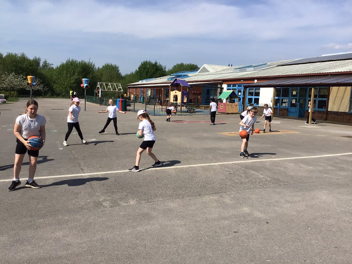 We have been practising our dribbling and chest pass skills in PE to help us to play basketball #TheGatesPE