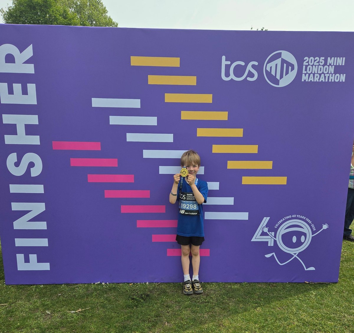 SevenoaksPri's tweet image. Congratulations to the children who took part in the Mini London Marathon on Saturday. Following a fun warm up with Joe Wicks, the races started and finished with a spint along The Mall, in front of Buckingham Palace.  A wonderful experience! 👏 Well done!🏅👟#SPSValues #courage