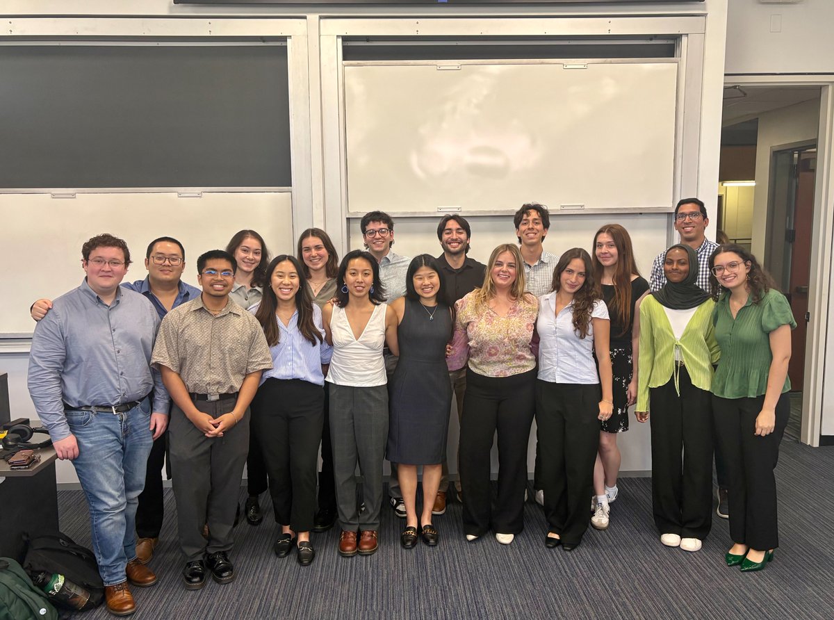 RiceCEVE's tweet image. Congrats to our CEE seniors for successfully wrapping up their senior/capstone design course. An immense thank you to our phenomenal industry partners who served as mentors & a special thank you to Dr. Kalil Erazo for creating an enriching educational experience for our seniors!