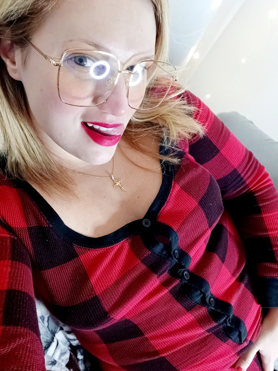 Lulú Pretél (@lulupretel) on Twitter photo ¿Nos olvidamos del apagón?
Entra y jugamos!!!Vamos a pasarlo bien 🫣😏🔥
olecams.com/es/webcam/Lulu…
<a href="/olecams_/">Olecams (Oficial) 🔥</a> #LuluPretel #LoulouBonnet #Pornstar #Erotica #Lush #Cachonda #Rubia #Curvy #FeticheGafas #NaturalBody ¿Nos olvidamos del apagón?
Entra y jugamos!!!Vamos a pasarlo bien 🫣😏🔥
olecams.com/es/webcam/Lulu…
<a href="/olecams_/">Olecams (Oficial) 🔥</a> #LuluPretel #LoulouBonnet #Pornstar #Erotica #Lush #Cachonda #Rubia #Curvy #FeticheGafas #NaturalBody