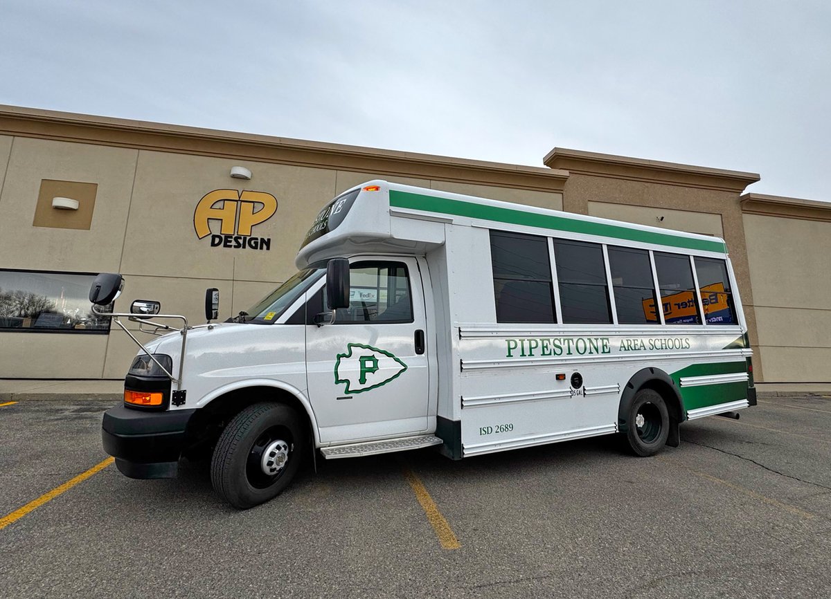 apdesignpro's tweet image. 🚌 Fresh look for @pasarrows !
We wrapped this bus with bold new graphics - now it’s rolling with serious school spirit💚⚪

From businesses to buses, we’ve got you.
 Helping You Look Good!
📍 Marshall, MN
🔗 apdesignpro.com/lets-talk

#VehicleWraps #HelpingYouLookGood