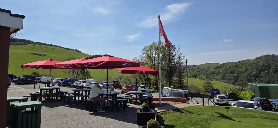IlfracombeGolf's tweet image. Golf ⛳ + sea views 🌊 + a cold drink 🍻 = the perfect day.

At Ilfracombe Golf Club, you can chill with a view before or after your round.

Visitors welcome – come see it for yourself!

#IlfracombeGolfClub #GolfLife #DevonViews #TeeAndChill #SeeTheSeaFromEveryTee