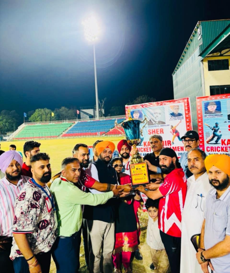 Preet Nagar Cricket Club wins Sher-e-Kashmir Tournament at M.A. Stadium, Jammu. Thrilling final vs Trikuta CC under "Say No to Drugs" theme. Congrats to the champions! The tournament was organized by PP JKYNC Jammu Tejinder Singh Aman.🏆 #Cricket