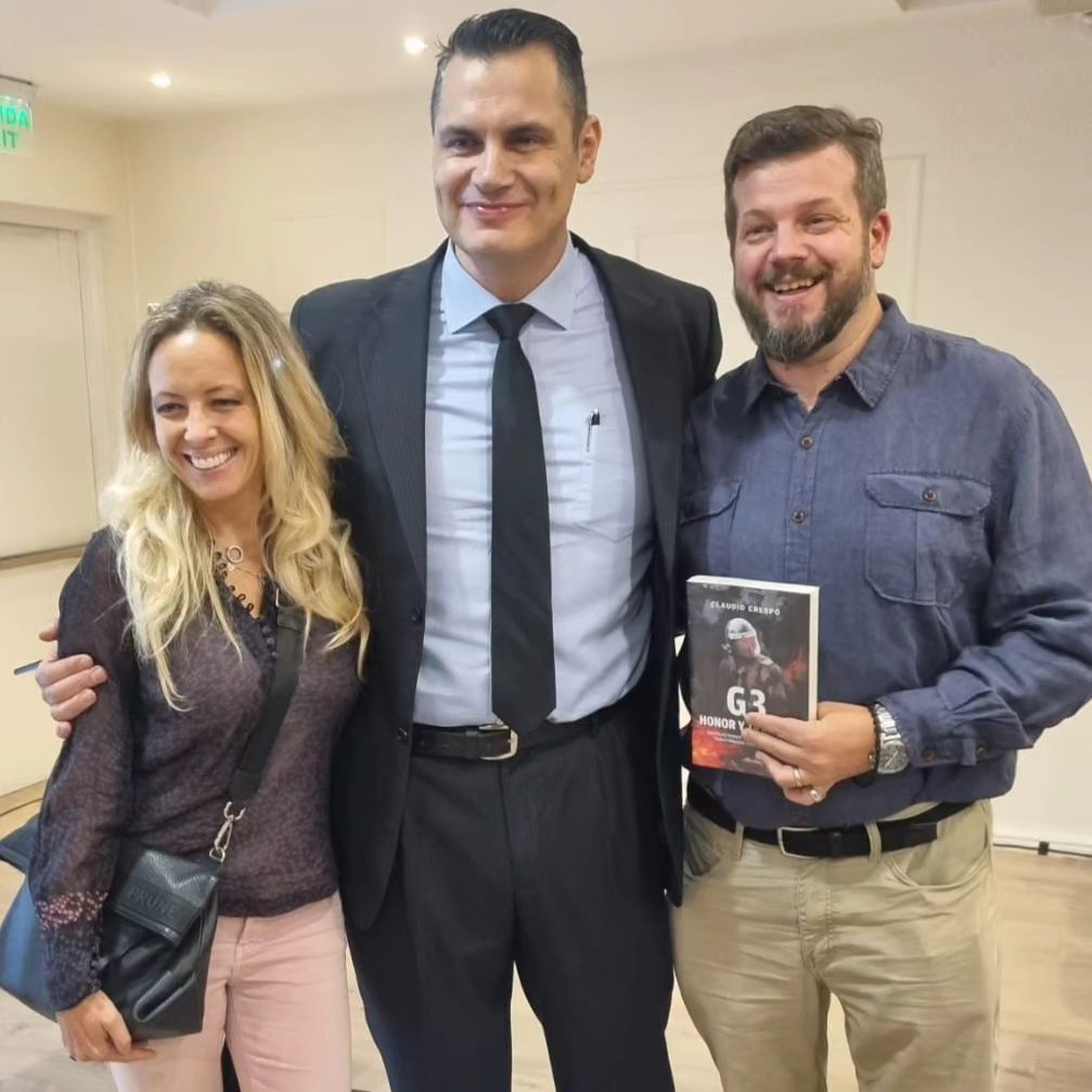 Zurdita Desesperancita tweet media