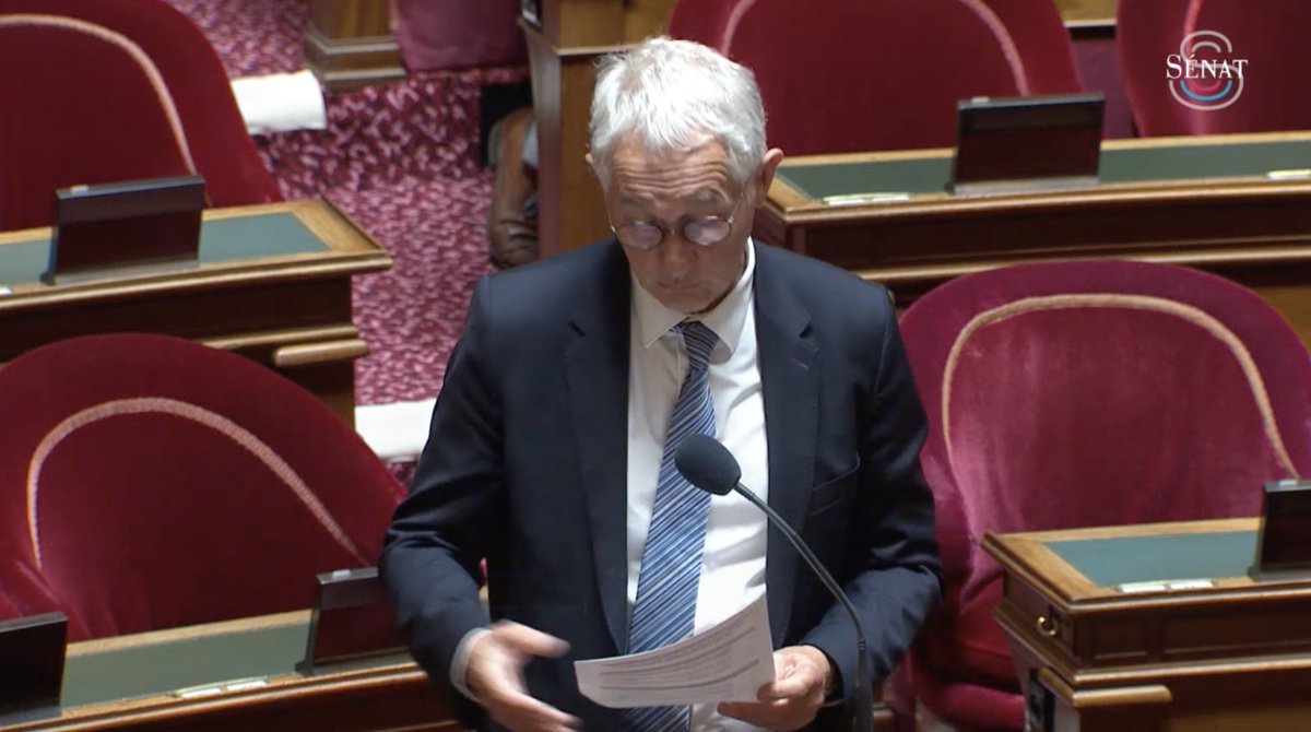 Nous avons remis un rapport sur l'intégration de l'IA dans l'éducation :
Accompagner les enseignants, 
Former à l'IA &amp; promouvoir une culture citoyenne,
Renforcer l'évaluation et la recherche 
Les données des évaluations nationales sont sous-exploitées
👉 lc.cx/eWvTv