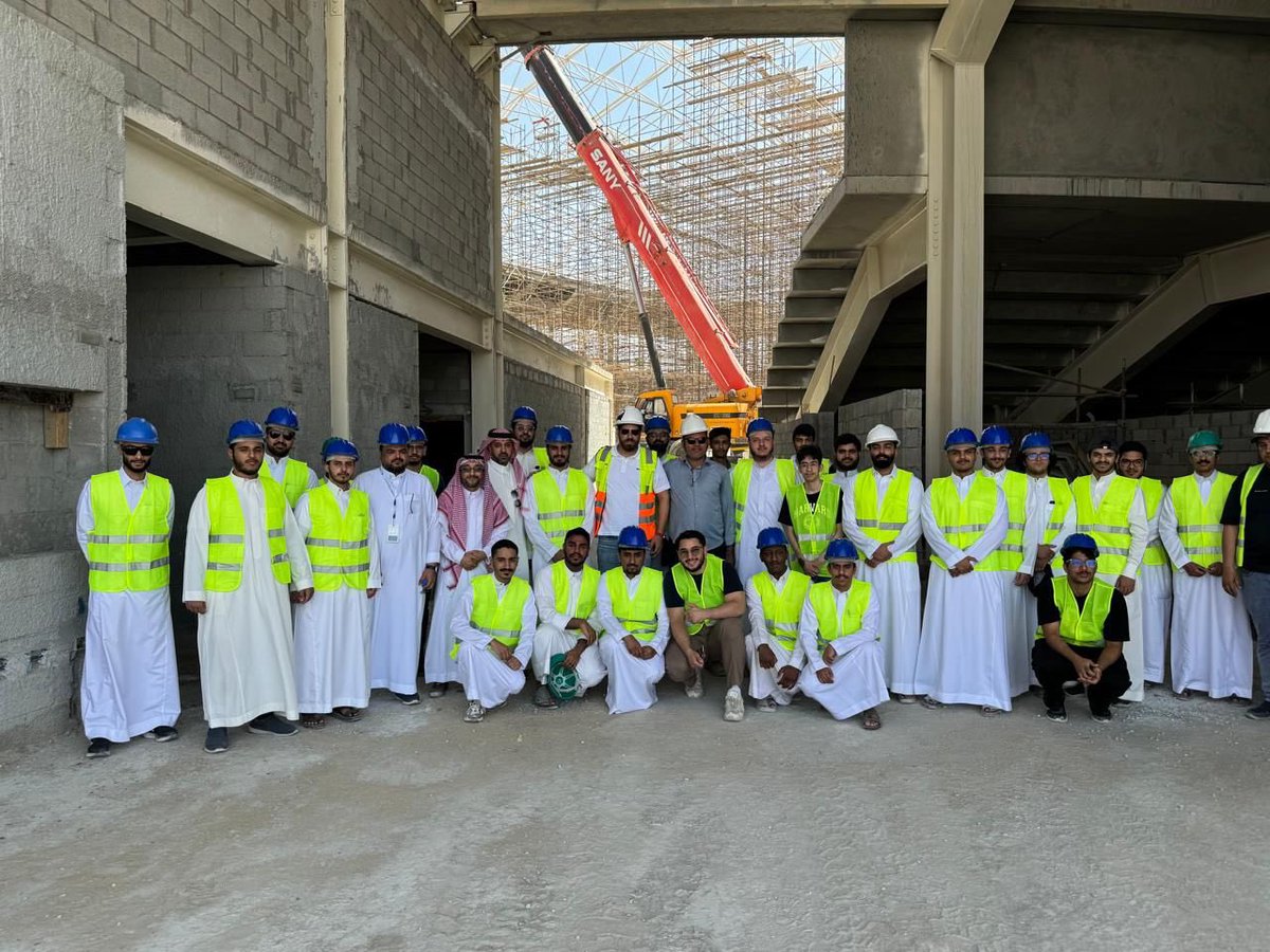 النادي الطلابي لكلية العمارة والتخطيط tweet media