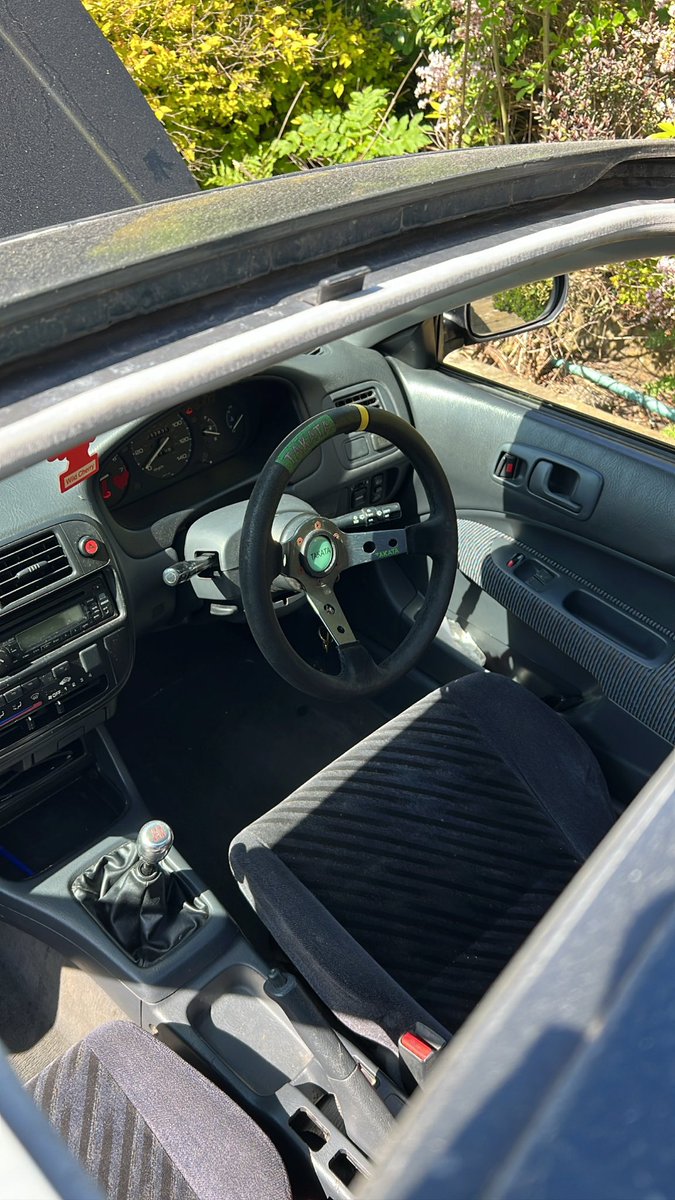 44javzino's tweet image. Sunroof szn #jdm #racecar