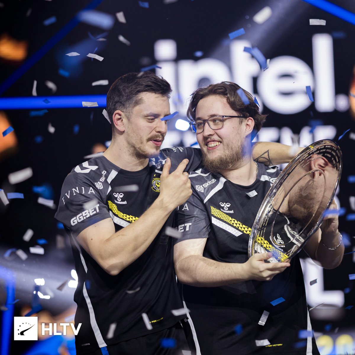 𝗗𝗮𝘆 𝟭 vs 𝗗𝗮𝘆 𝟮𝟯𝟵𝟯

The most iconic CS DUO