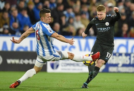 MrGraemeRayner's tweet photo. Sad the way Hoggy's time at #hatfc has ended. He deserved better from his colleagues.
A superb servant at the club, and a key part of our promotion winning squad that survived a season in the top flight against all odds. A much better footballer than many give him credit for. https://t.co/8fE90eEMOX