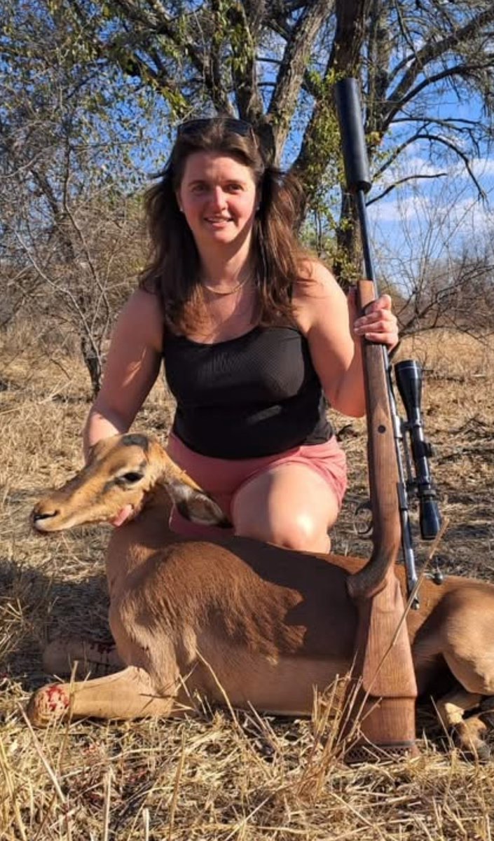 WiltsHuntSabs's tweet image. Reforms local candidate for Calne. If you’re pro animal welfare and anti hunt and support Reform, give your head a wobble.