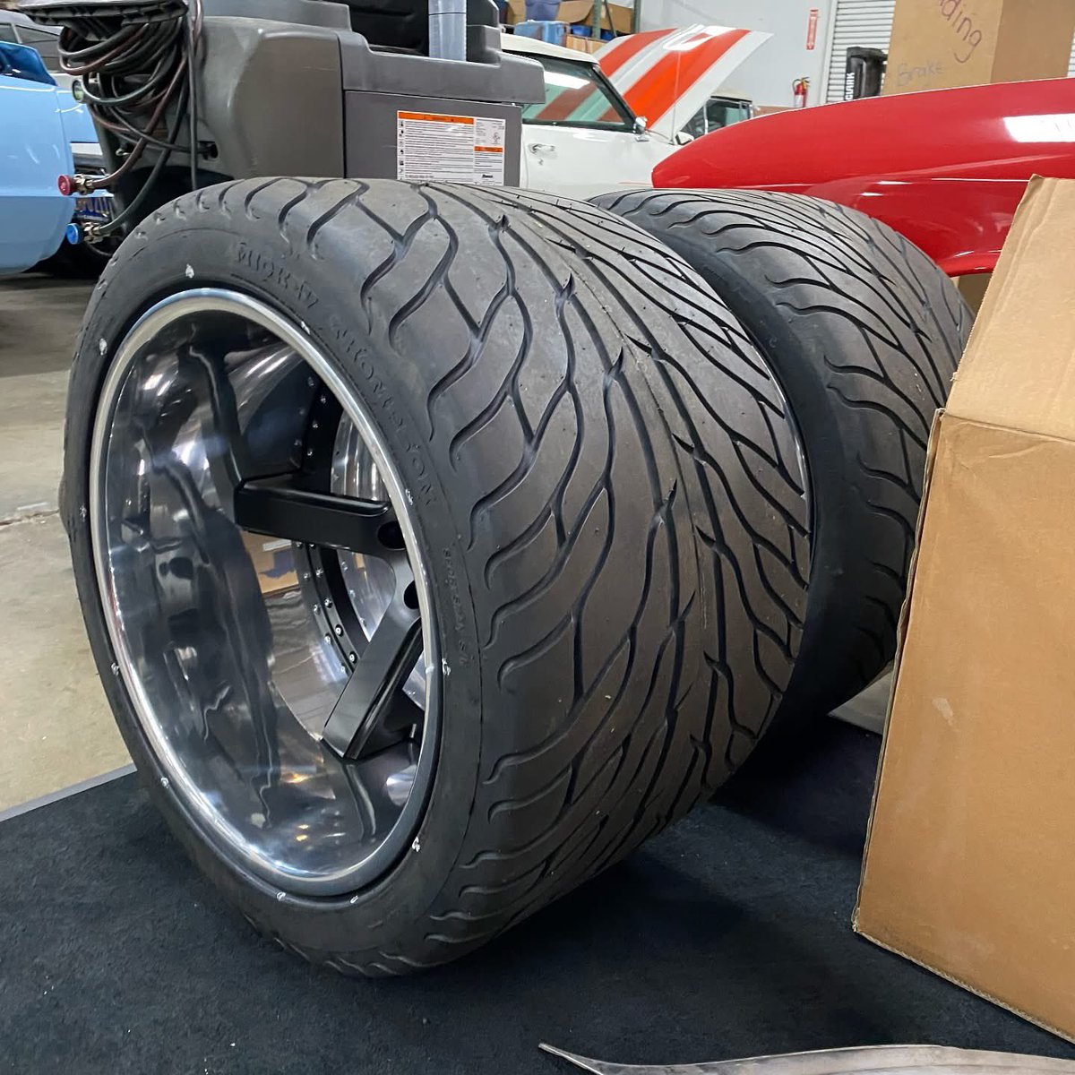TriumphForged's tweet photo. Wheels are a total game-changer - RXL103 20x15 deep concave with 10” outer lip! #musclecars #mickeythompsontires 

#triumph #widebody #deepconcave #3pc #forgedwheels #mickeythompson https://t.co/CBoFd7RpJC